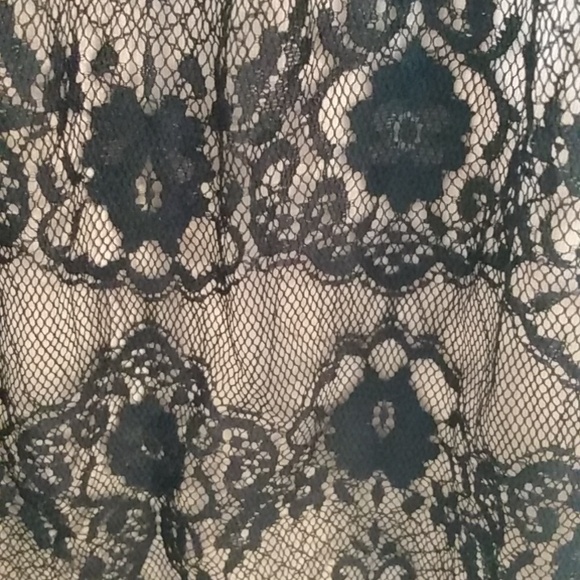 Twentyone Size Medium Women's Lacey Black And Tan Short Sleeve Shirt - Picture 8 of 9